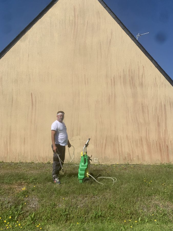 Démoussage professionnel et traitement antimousse en Morbihan